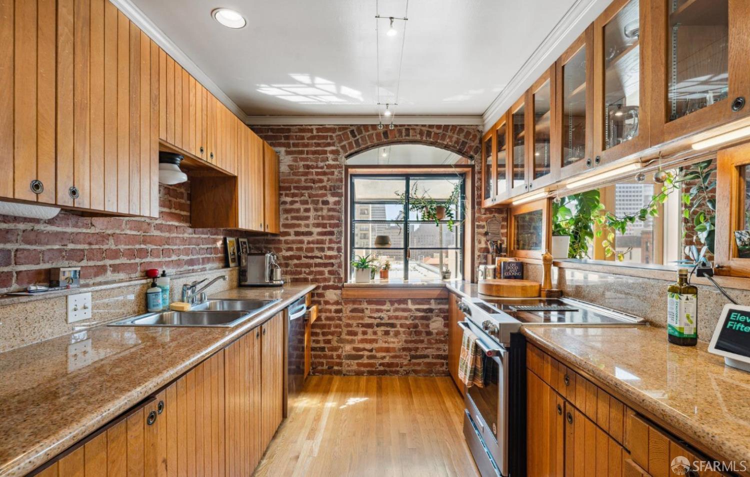 Photo #5: 426106053 Listing: Photo #5