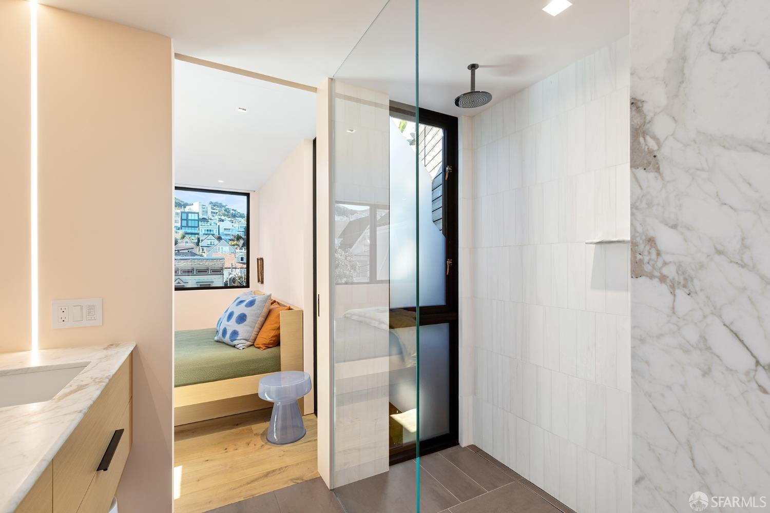 Detail Gallery Image 57 of 99 For 335 Diamond St, San Francisco,  CA 94114 - 2 Beds | 3 Baths