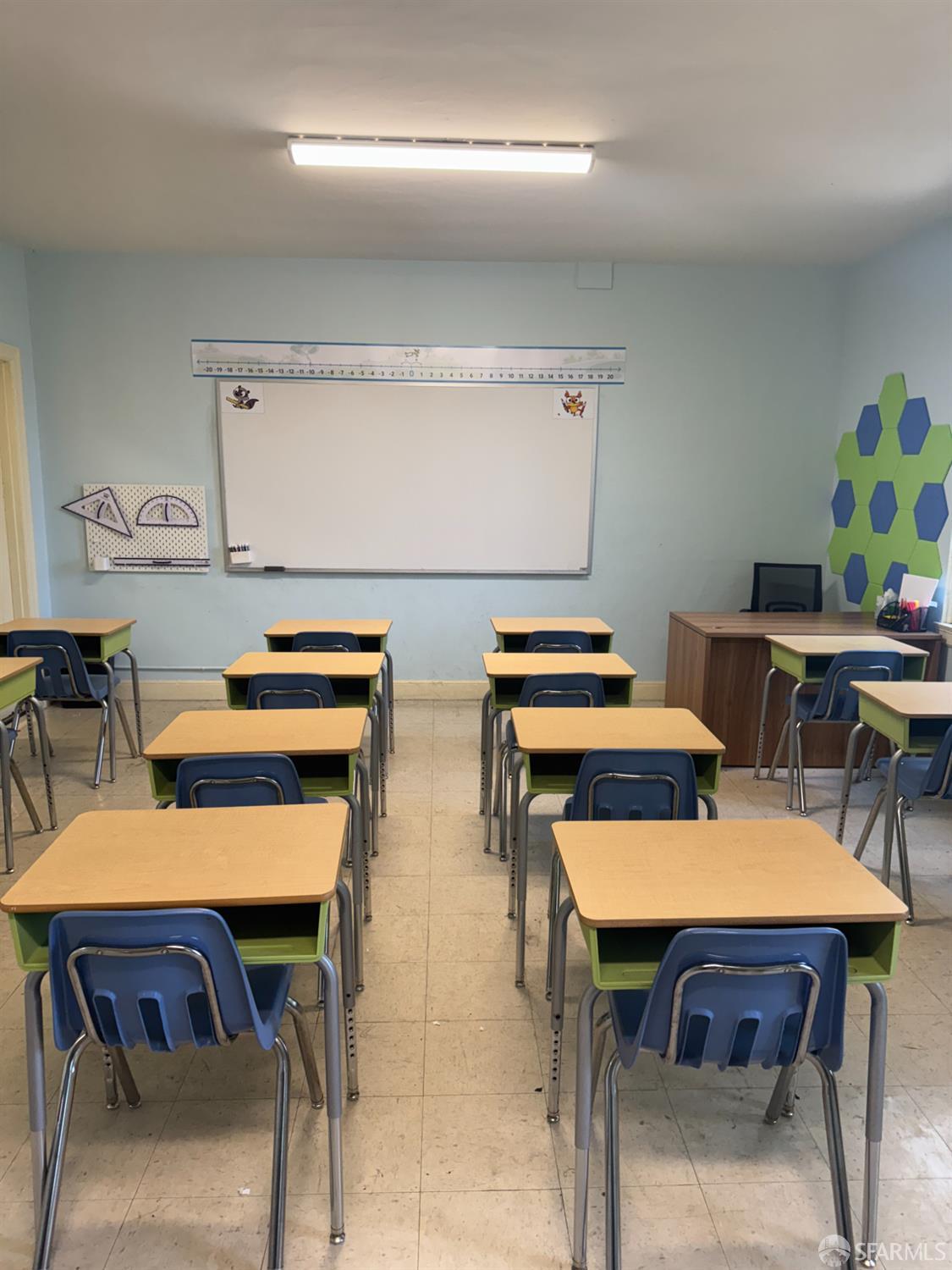 Detail Gallery Image 12 of 19 For 399 San Fernando Way, San Francisco,  CA 94127 - – Beds | – Baths