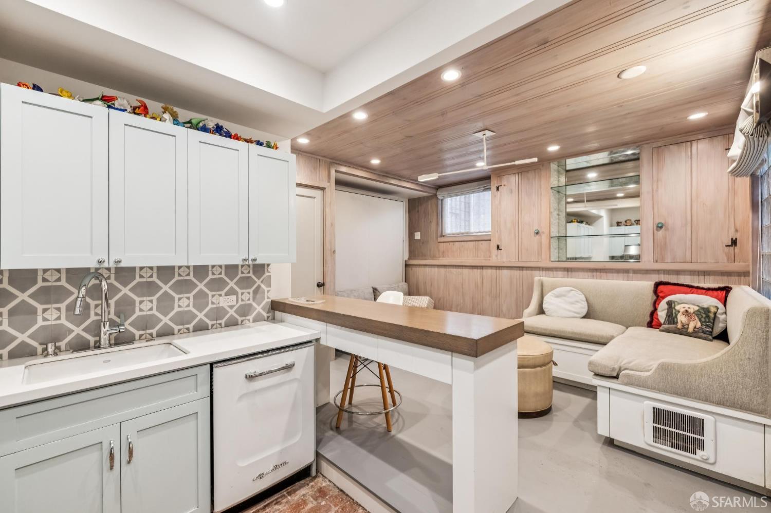 Detail Gallery Image 36 of 59 For 1262 Sacramento St, San Francisco,  CA 94108 - – Beds | – Baths