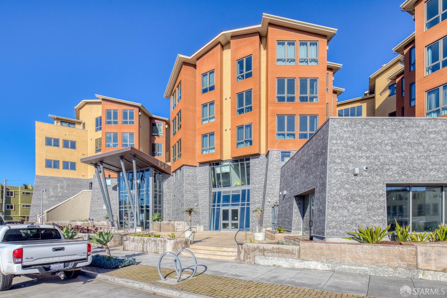 Detail Gallery Image 26 of 83 For 3535 Wawona St, San Francisco,  CA 94116 - – Beds | – Baths