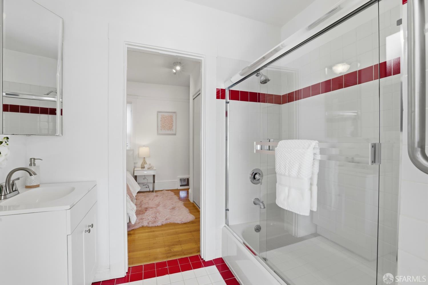 Detail Gallery Image 26 of 44 For 28 Shakespeare St, Daly City,  CA 94014 - 4 Beds | 3 Baths