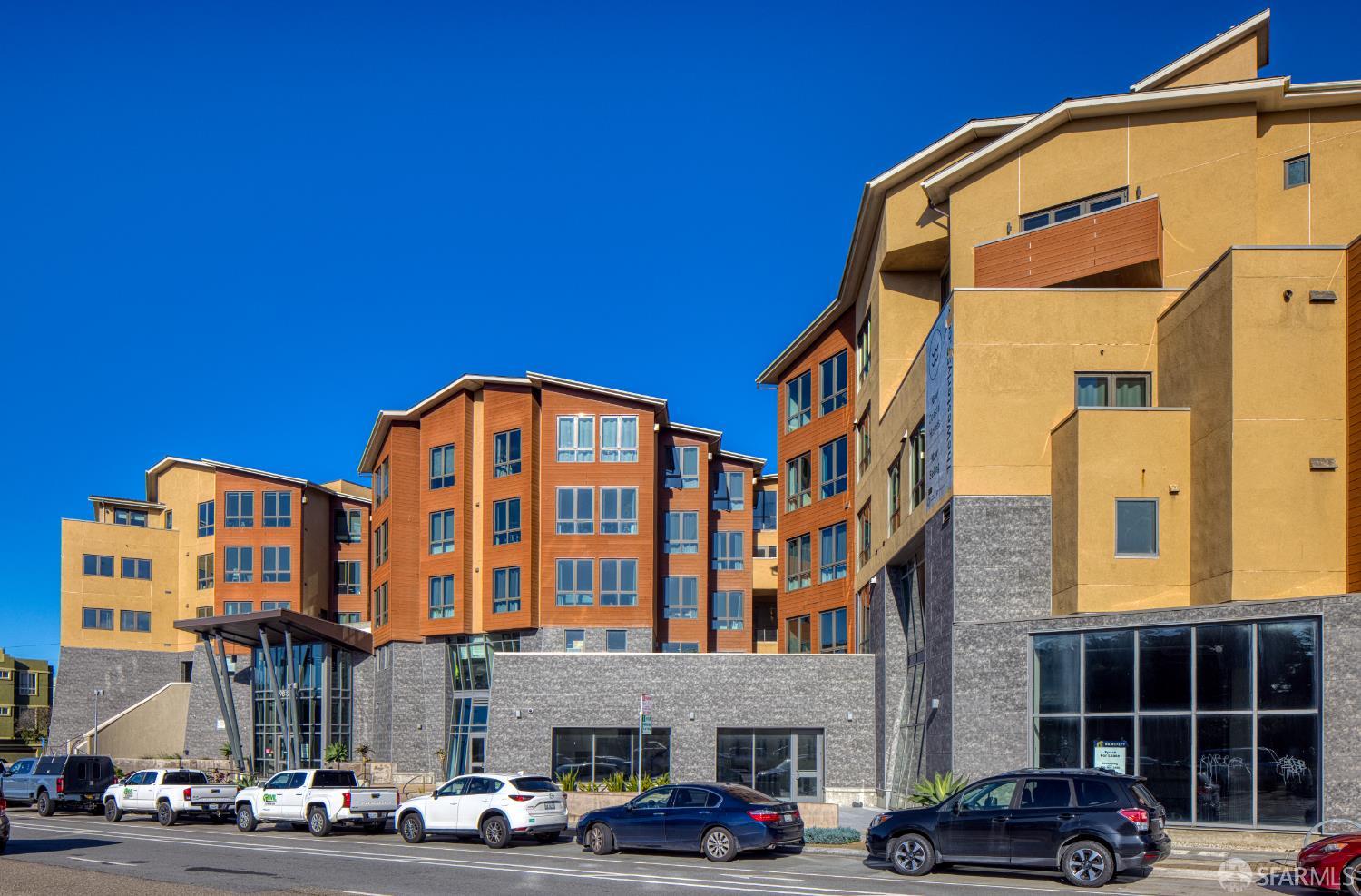 Detail Gallery Image 12 of 83 For 3535 Wawona St, San Francisco,  CA 94116 - – Beds | – Baths