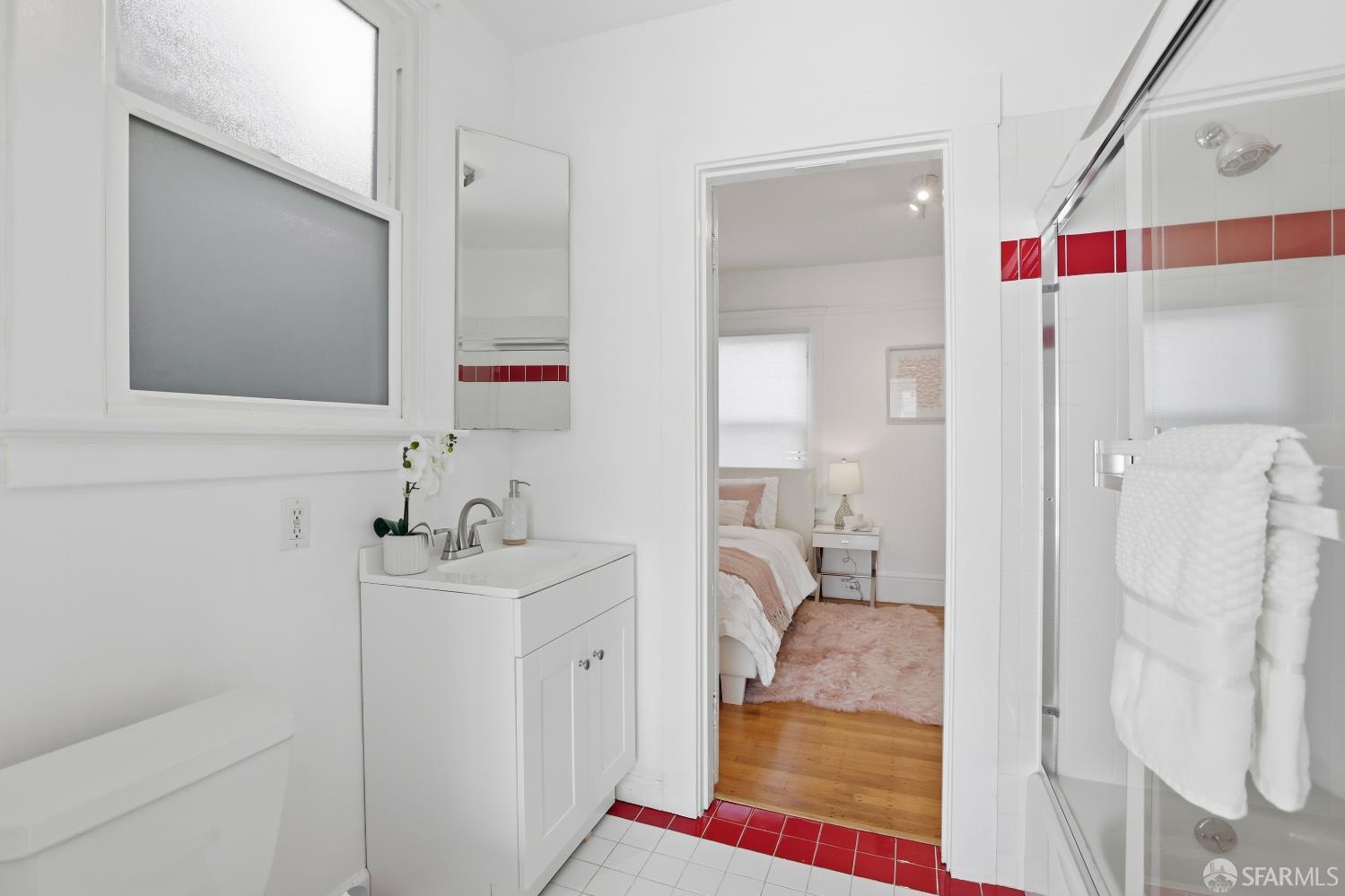 Detail Gallery Image 25 of 44 For 28 Shakespeare St, Daly City,  CA 94014 - 4 Beds | 3 Baths