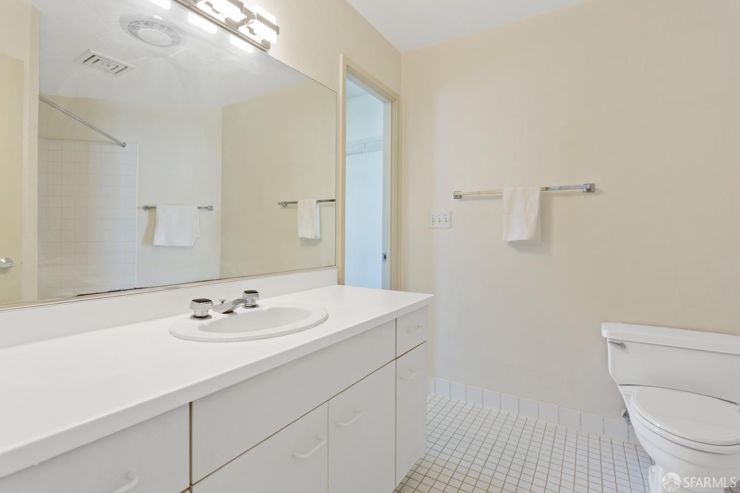 Detail Gallery Image 6 of 12 For 1 Daniel Burnham Ct #617,  San Francisco,  CA 94109 - 0 Beds | 1 Baths