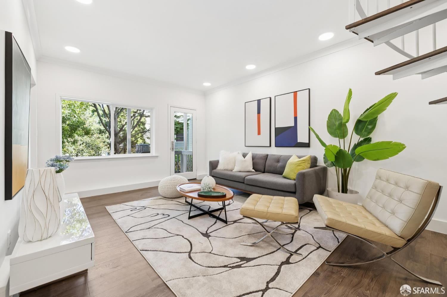 Detail Gallery Image 18 of 27 For 118 Ortega St, San Francisco,  CA 94122 - 4 Beds | 3 Baths