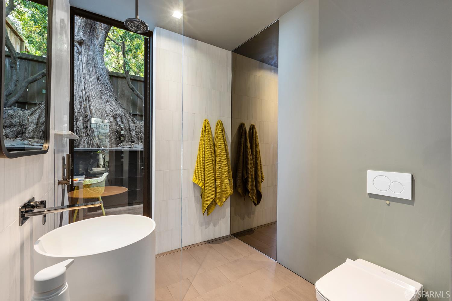 Detail Gallery Image 37 of 99 For 335 Diamond St, San Francisco,  CA 94114 - 2 Beds | 3 Baths