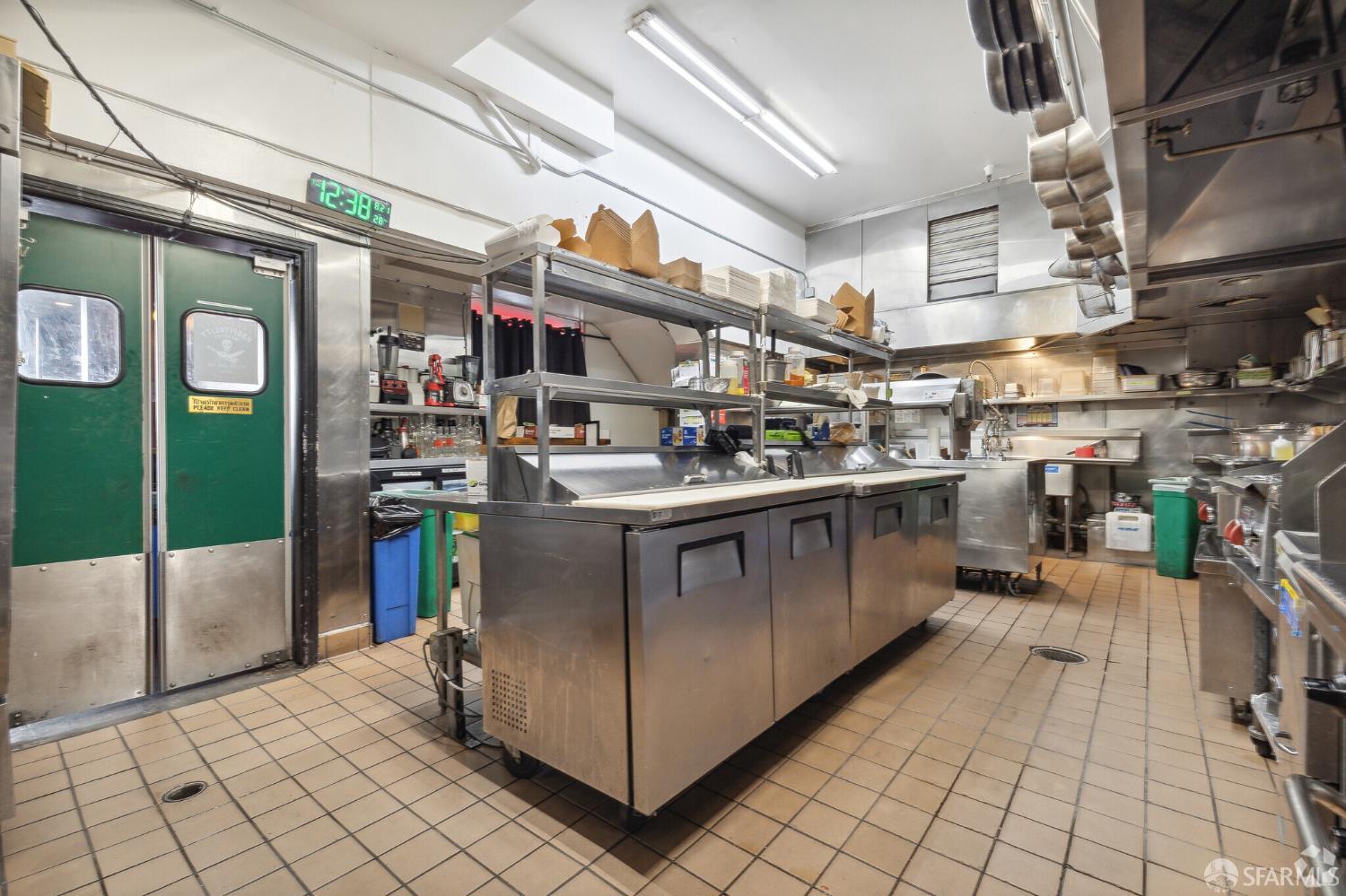 Detail Gallery Image 28 of 30 For 1234 Grant Ave, San Francisco,  CA 94133 - – Beds | – Baths