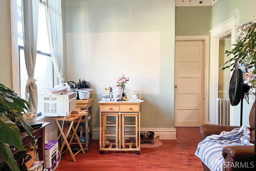 Detail Gallery Image 8 of 9 For 397 Cortland Ave, San Francisco,  CA 94110 - – Beds | – Baths