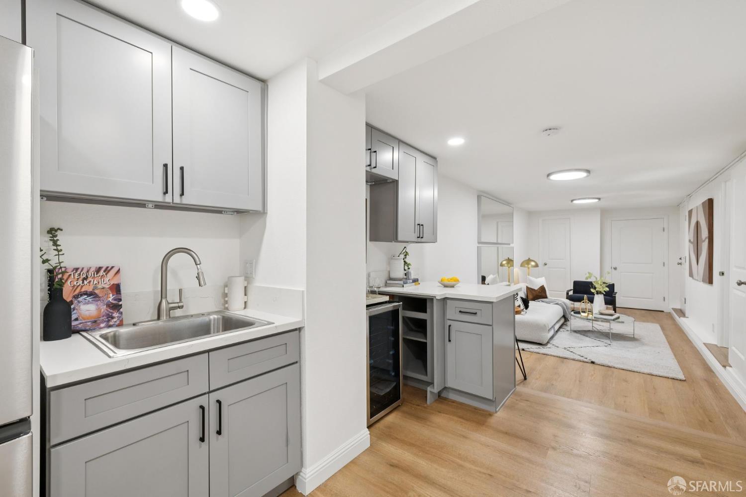 Detail Gallery Image 29 of 83 For 3369 Cesar Chavez St, San Francisco,  CA 94110 - 4 Beds | 4 Baths