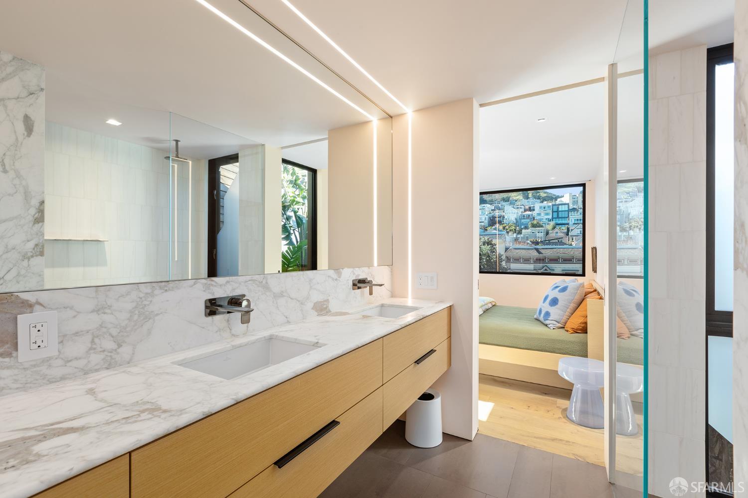 Detail Gallery Image 72 of 99 For 335 Diamond St, San Francisco,  CA 94114 - 2 Beds | 3 Baths