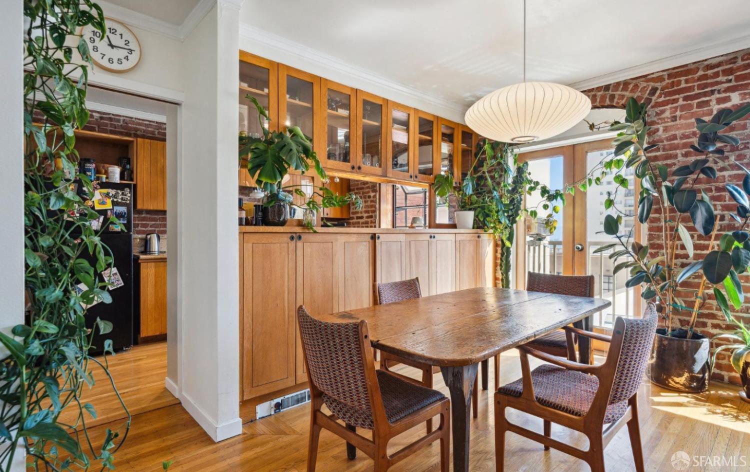 Photo #4: 426106053 Listing: Photo #4