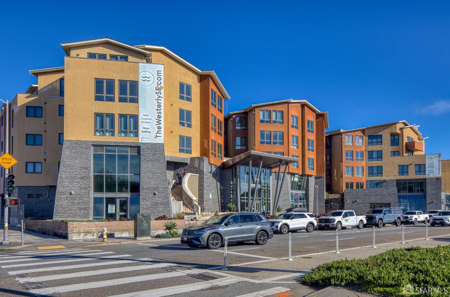 Detail Gallery Image 13 of 83 For 3535 Wawona St, San Francisco,  CA 94116 - – Beds | – Baths