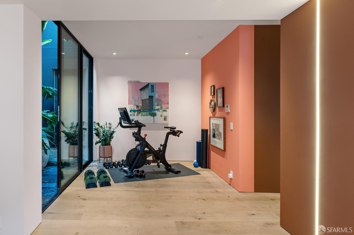 Detail Gallery Image 68 of 99 For 335 Diamond St, San Francisco,  CA 94114 - 2 Beds | 3 Baths