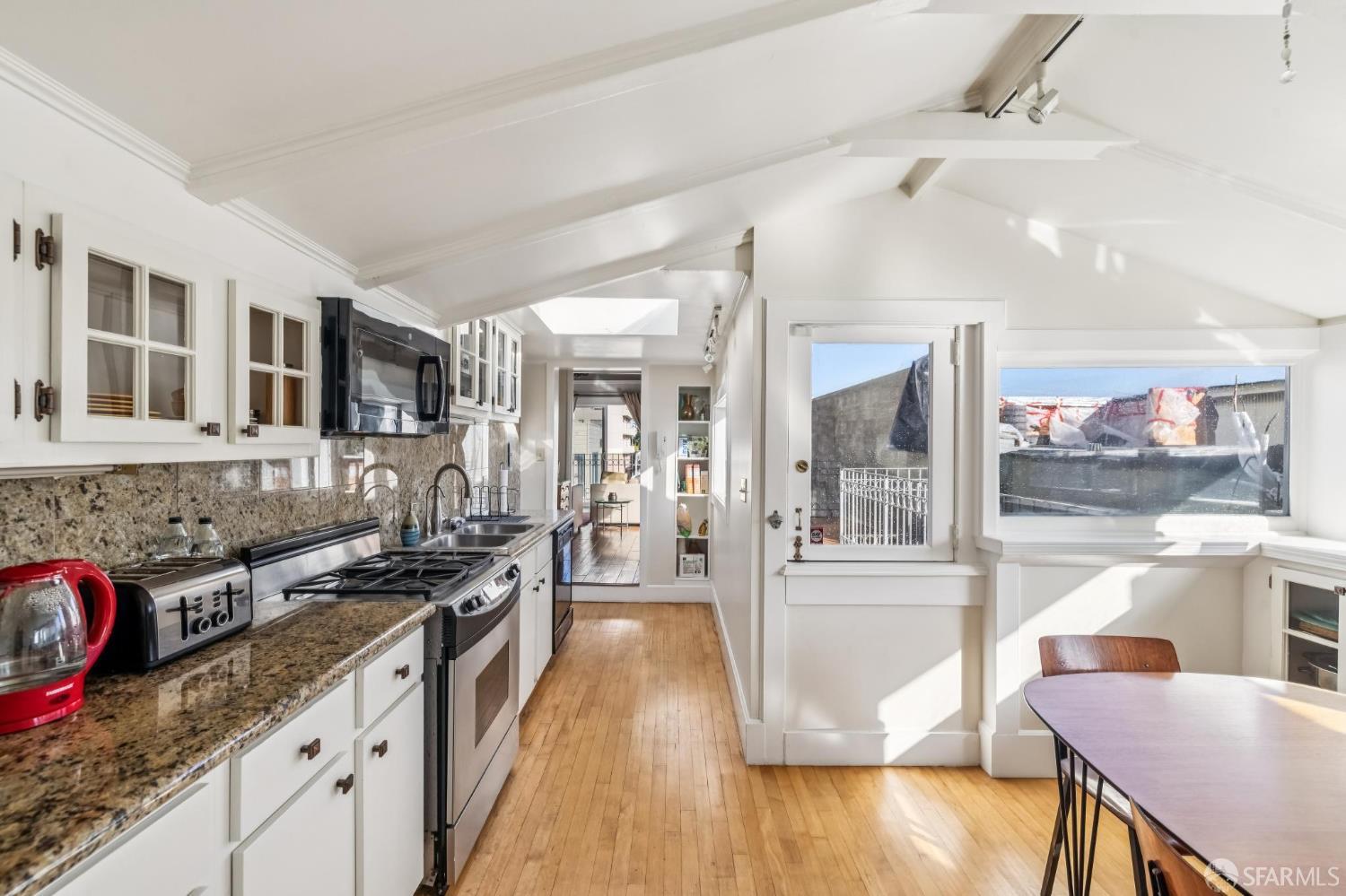 Detail Gallery Image 49 of 59 For 1262 Sacramento St, San Francisco,  CA 94108 - – Beds | – Baths