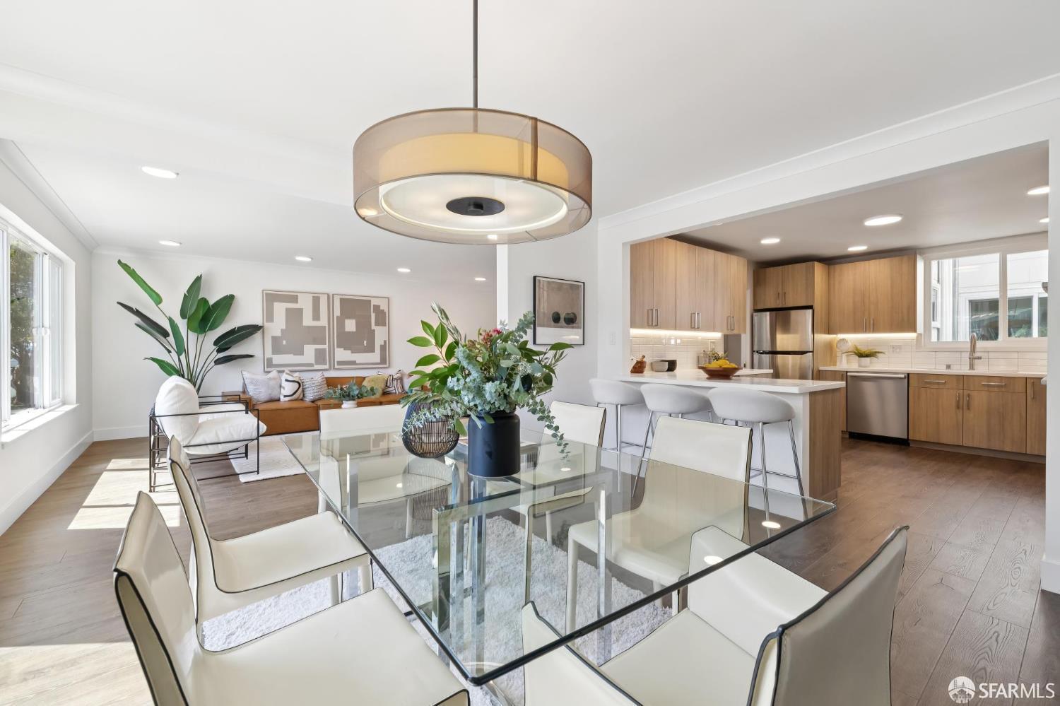 Detail Gallery Image 6 of 27 For 118 Ortega St, San Francisco,  CA 94122 - 4 Beds | 3 Baths