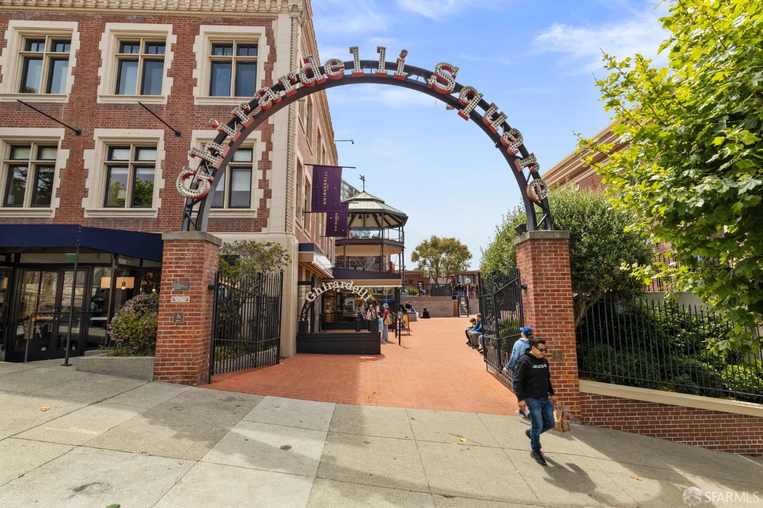 Detail Gallery Image 24 of 26 For 900 North Point St #312,  San Francisco,  CA 94109 - 2 Beds | 2 Baths