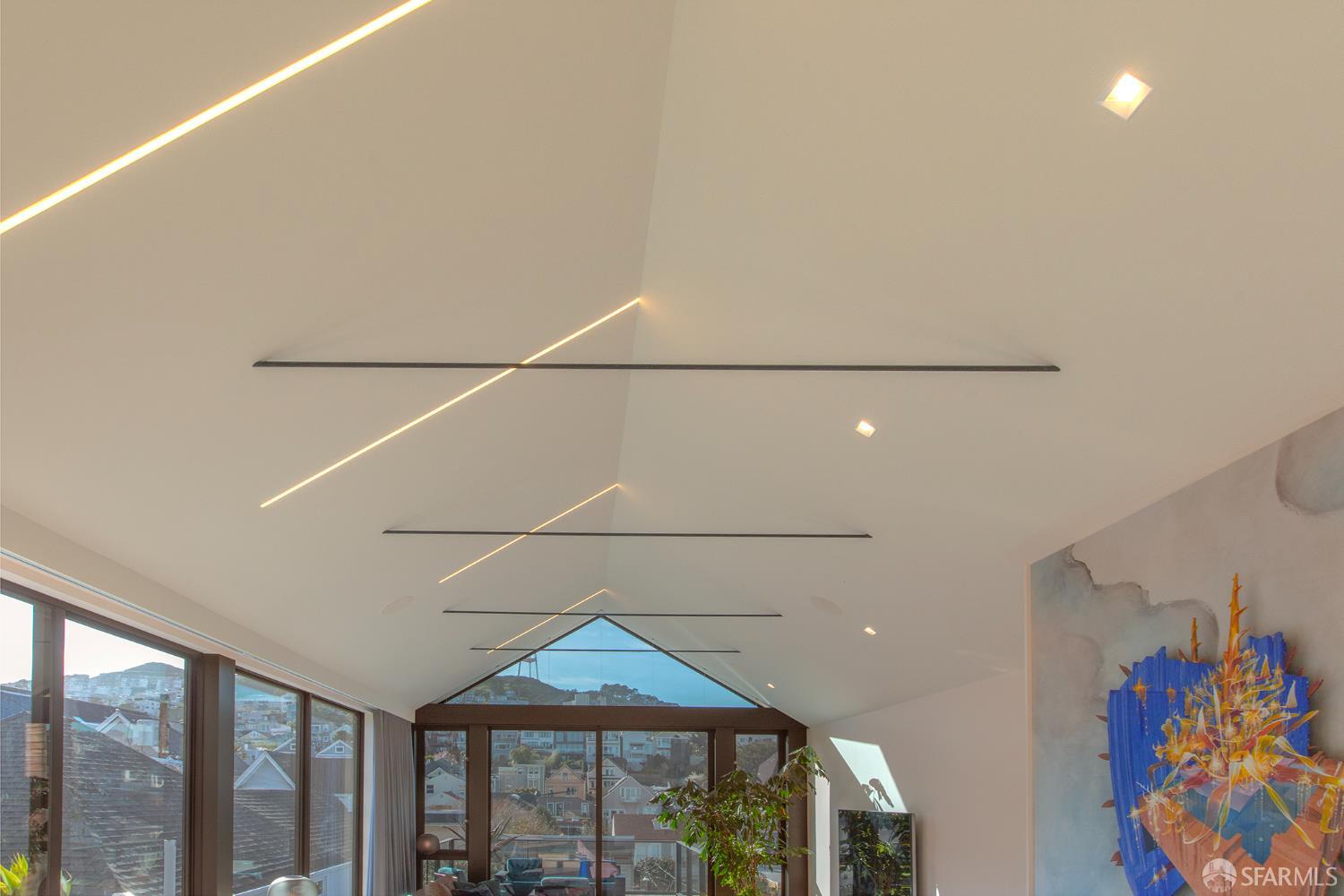 Detail Gallery Image 13 of 99 For 335 Diamond St, San Francisco,  CA 94114 - 2 Beds | 3 Baths