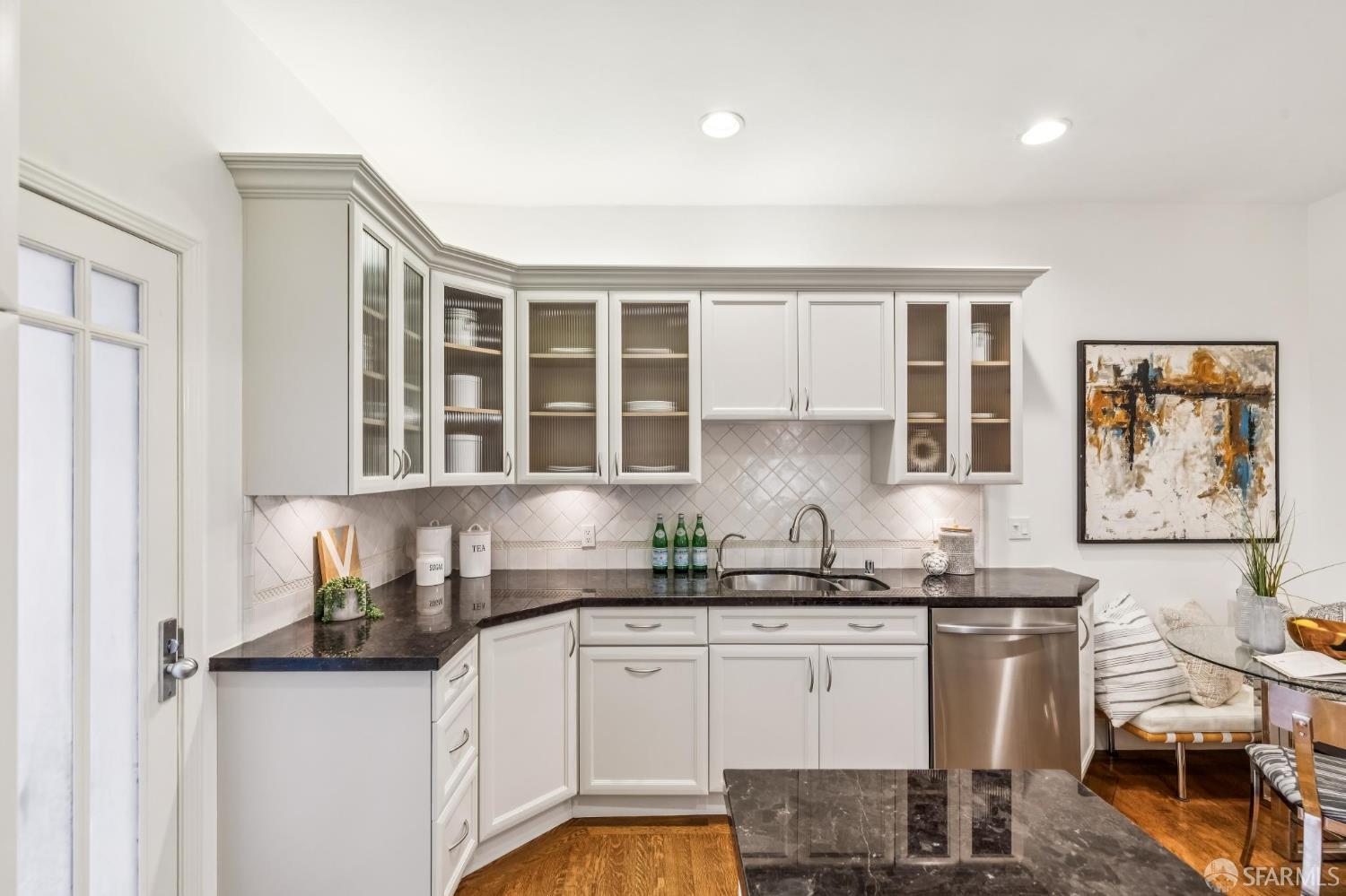 Detail Gallery Image 15 of 59 For 1262 Sacramento St, San Francisco,  CA 94108 - – Beds | – Baths