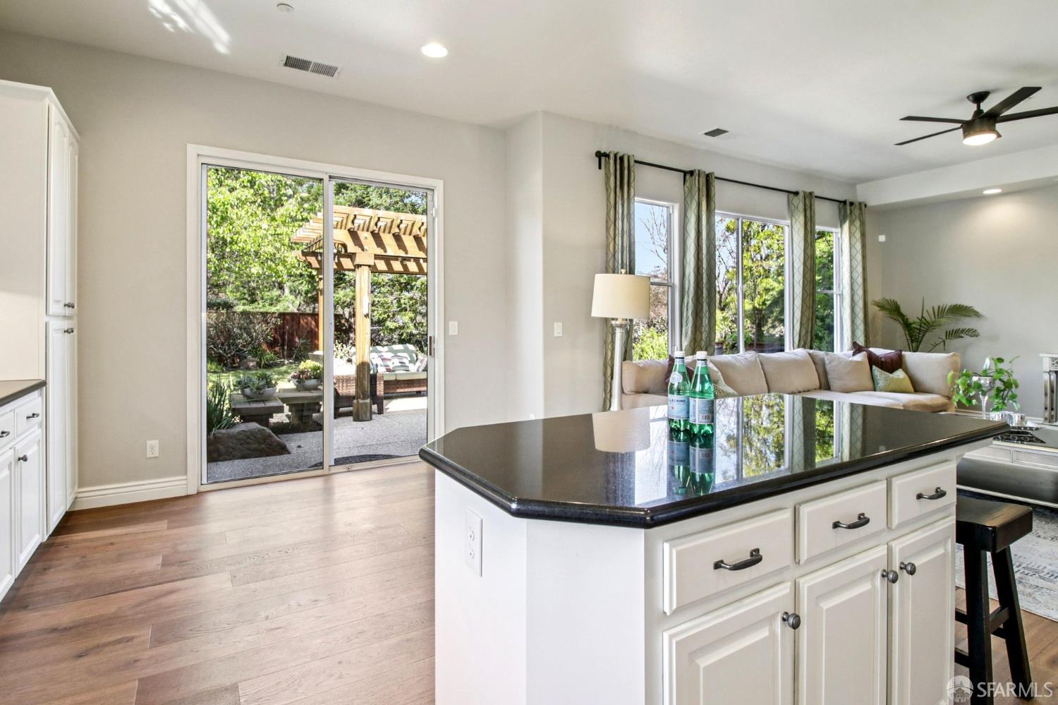 Detail Gallery Image 15 of 44 For 1124 Andrew Ln, Walnut Creek,  CA 94597 - 4 Beds | 3 Baths