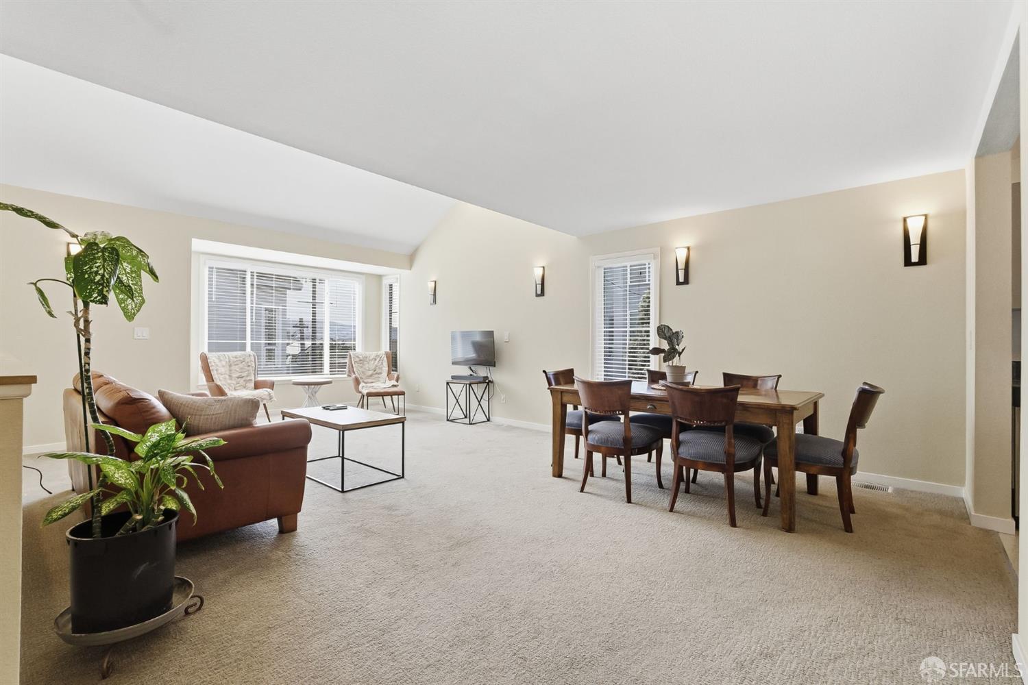 Detail Gallery Image 2 of 51 For 88 Glen Ct, San Francisco,  CA 94112 - 4 Beds | 2 Baths