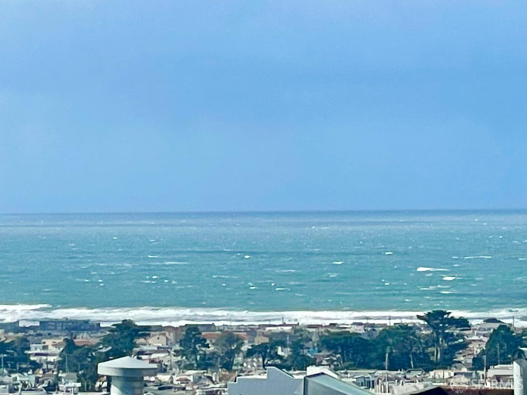 Detail Gallery Image 9 of 59 For 2306 25th Ave, San Francisco,  CA 94116 - 3 Beds | 2 Baths