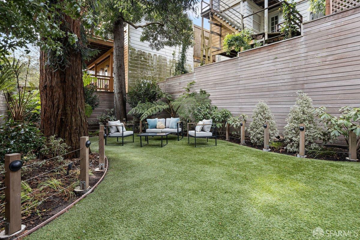 Detail Gallery Image 46 of 85 For 889 Elizabeth St, San Francisco,  CA 94114 - 4 Beds | 3/1 Baths