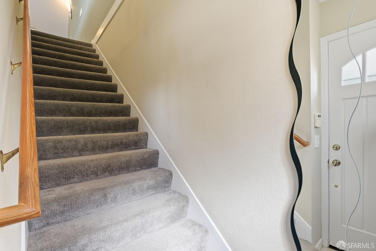 Detail Gallery Image 3 of 51 For 88 Glen Ct, San Francisco,  CA 94112 - 4 Beds | 2 Baths