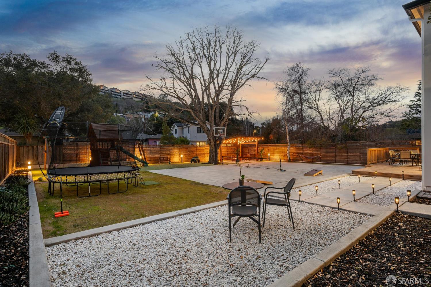 Detail Gallery Image 6 of 99 For 754 Cordilleras Ave, San Carlos,  CA 94070 - 4 Beds | 3 Baths