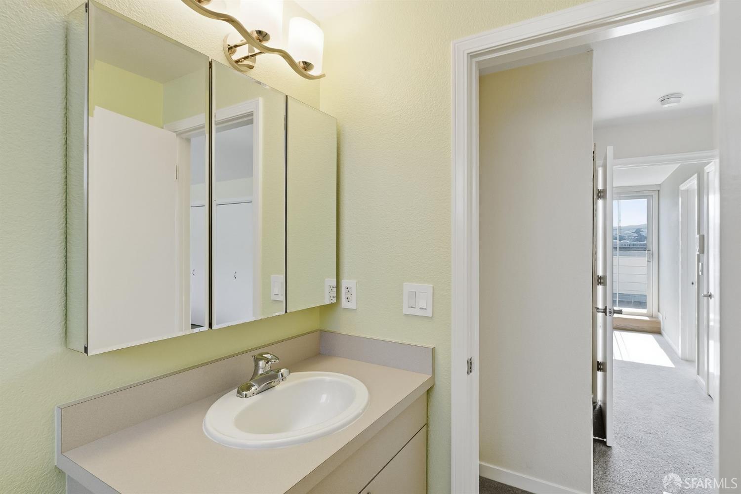 Detail Gallery Image 33 of 51 For 88 Glen Ct, San Francisco,  CA 94112 - 4 Beds | 2 Baths