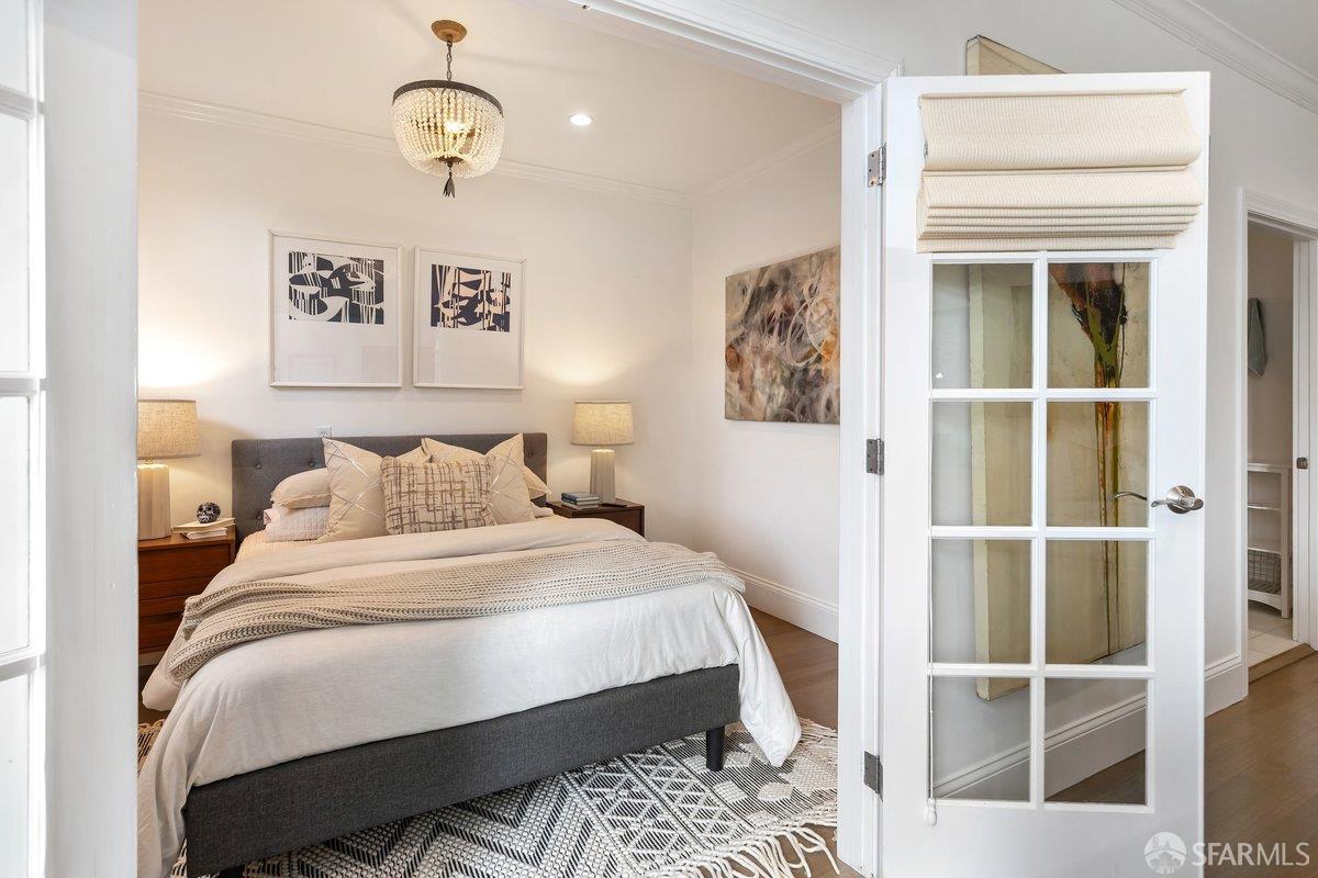 Detail Gallery Image 37 of 85 For 889 Elizabeth St, San Francisco,  CA 94114 - 4 Beds | 3/1 Baths