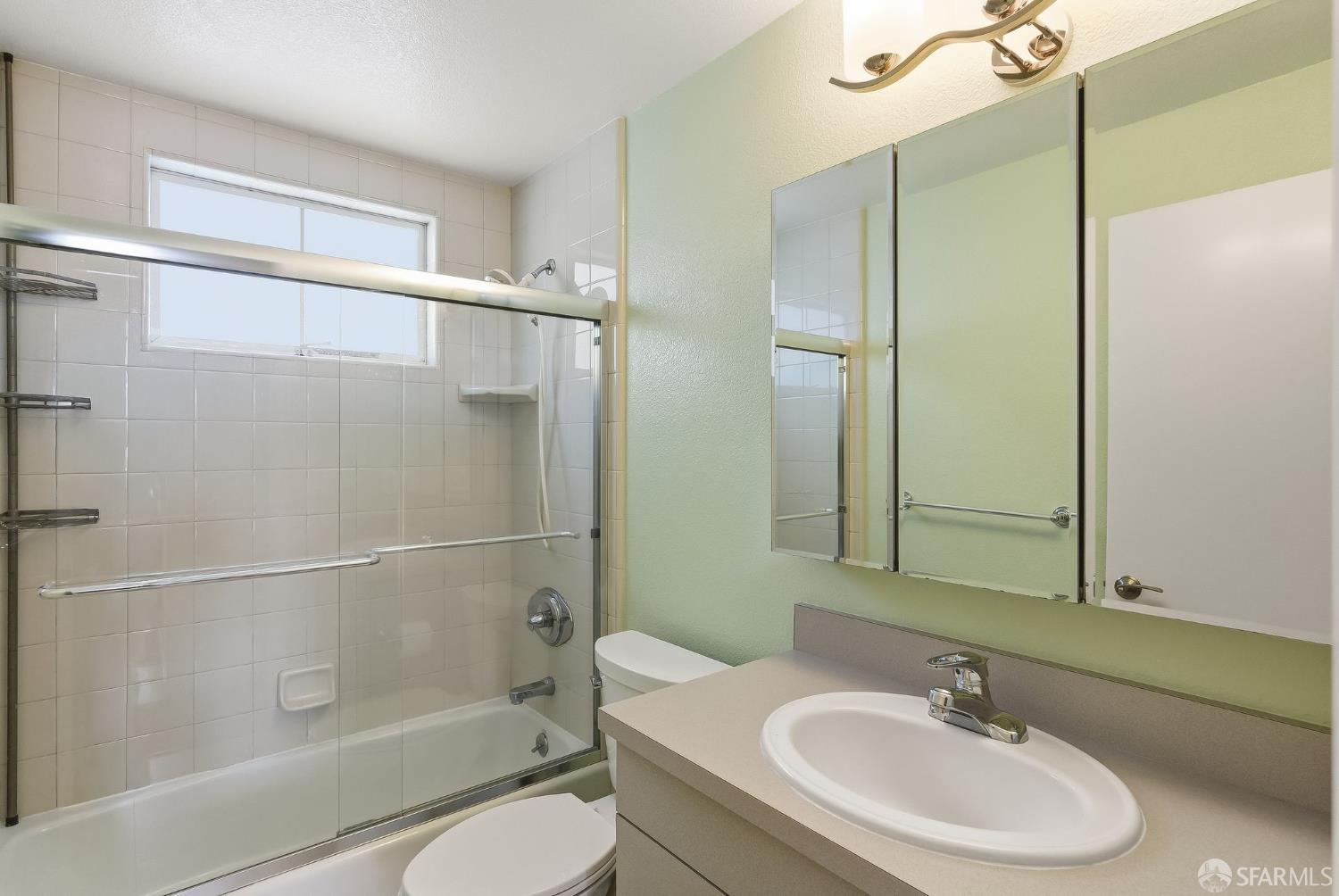 Detail Gallery Image 32 of 51 For 88 Glen Ct, San Francisco,  CA 94112 - 4 Beds | 2 Baths