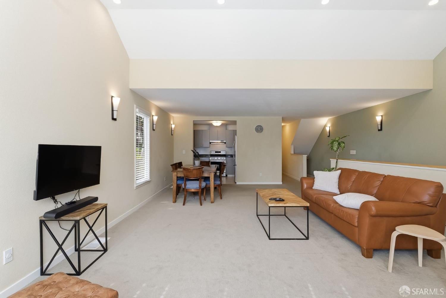 Detail Gallery Image 12 of 51 For 88 Glen Ct, San Francisco,  CA 94112 - 4 Beds | 2 Baths