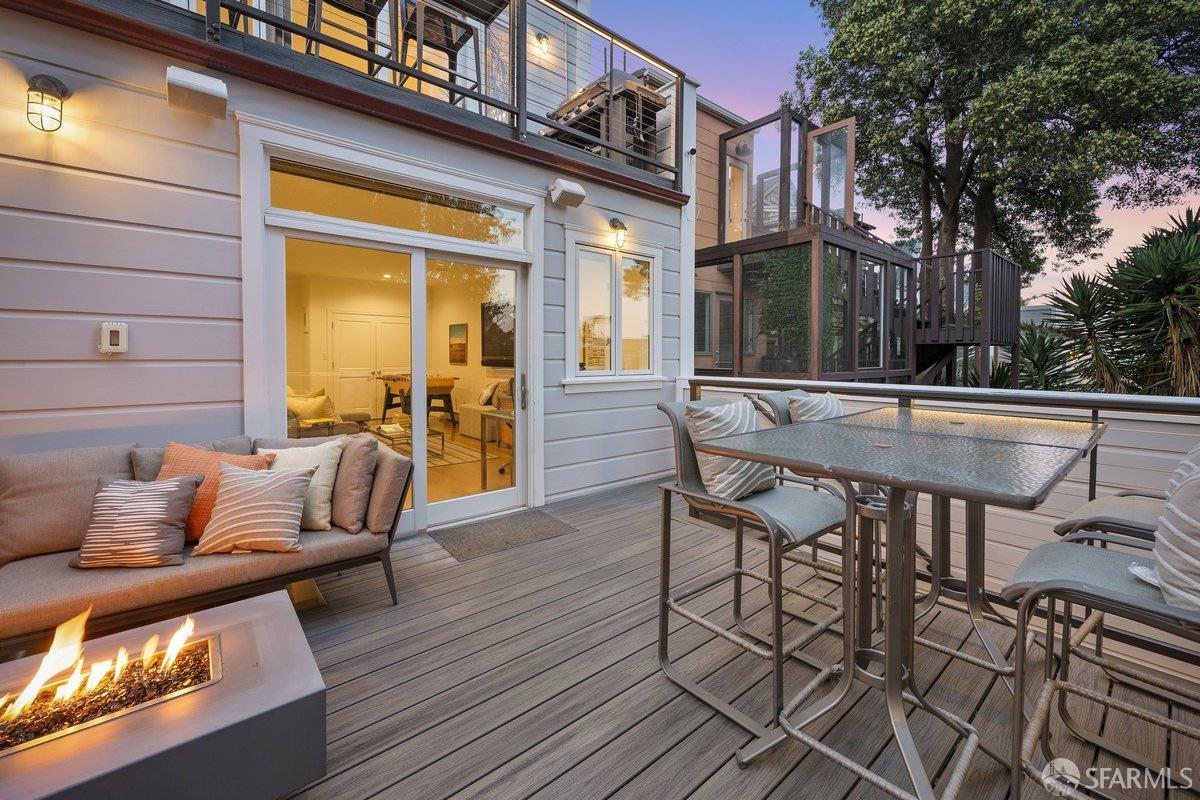 Detail Gallery Image 58 of 85 For 889 Elizabeth St, San Francisco,  CA 94114 - 4 Beds | 3/1 Baths