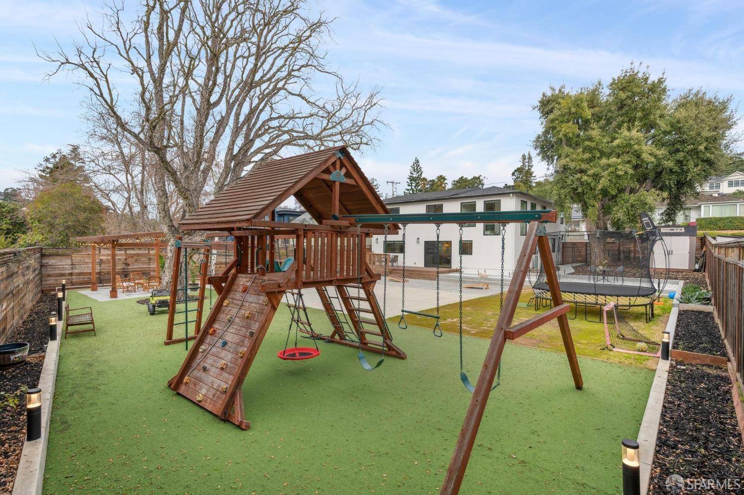 Detail Gallery Image 79 of 99 For 754 Cordilleras Ave, San Carlos,  CA 94070 - 4 Beds | 3 Baths