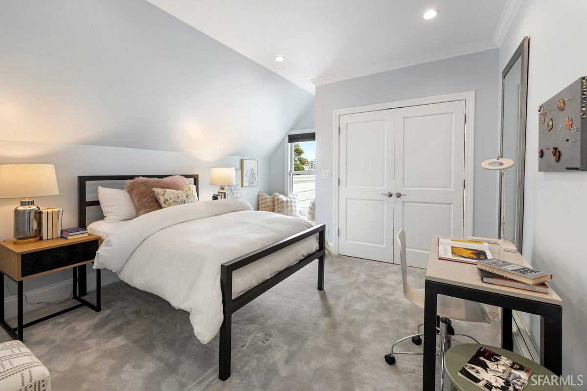 Detail Gallery Image 32 of 85 For 889 Elizabeth St, San Francisco,  CA 94114 - 4 Beds | 3/1 Baths