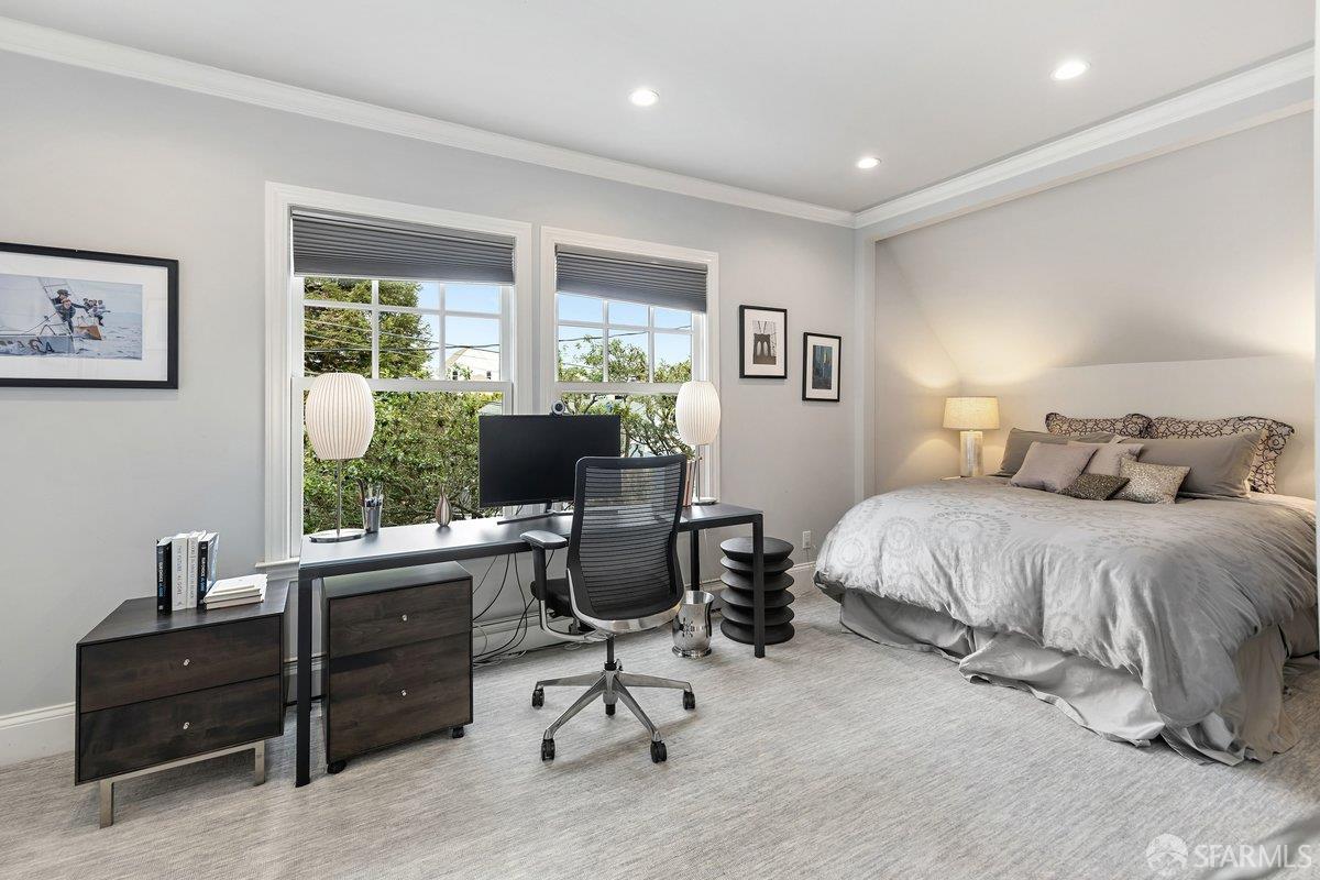 Detail Gallery Image 28 of 85 For 889 Elizabeth St, San Francisco,  CA 94114 - 4 Beds | 3/1 Baths