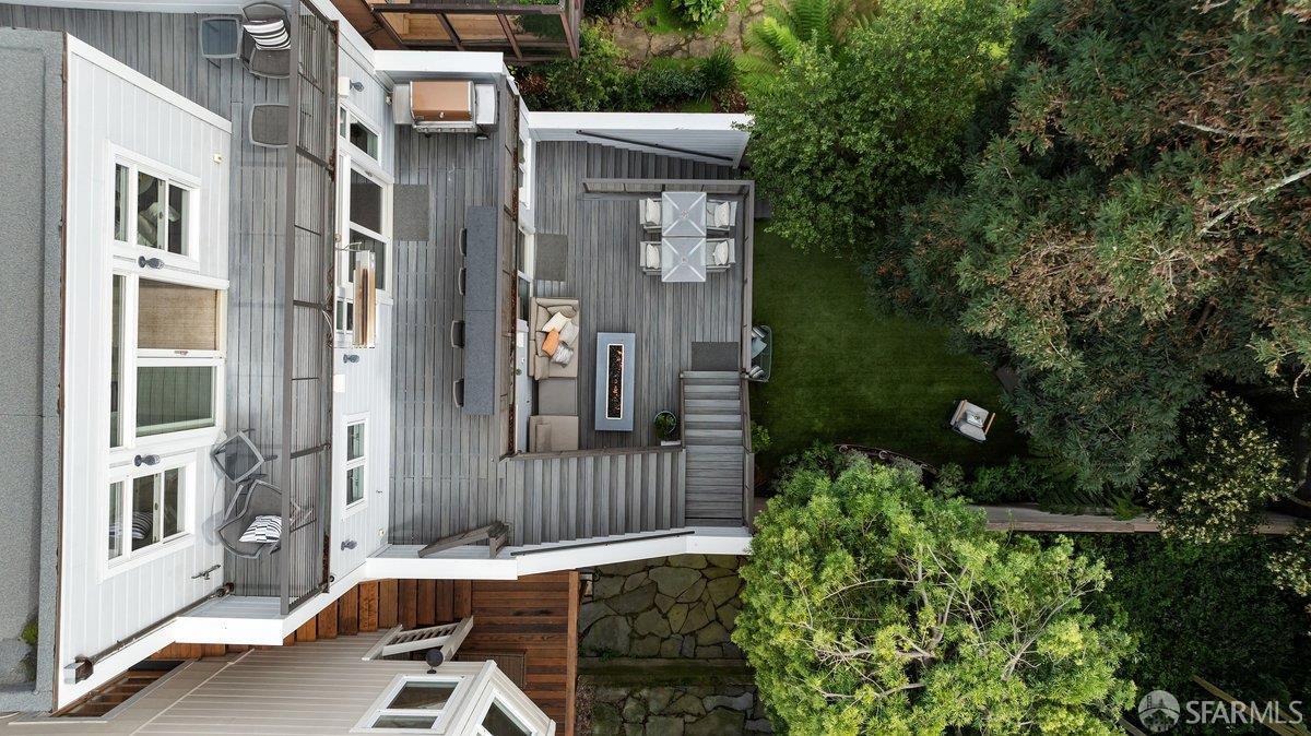 Detail Gallery Image 72 of 85 For 889 Elizabeth St, San Francisco,  CA 94114 - 4 Beds | 3/1 Baths