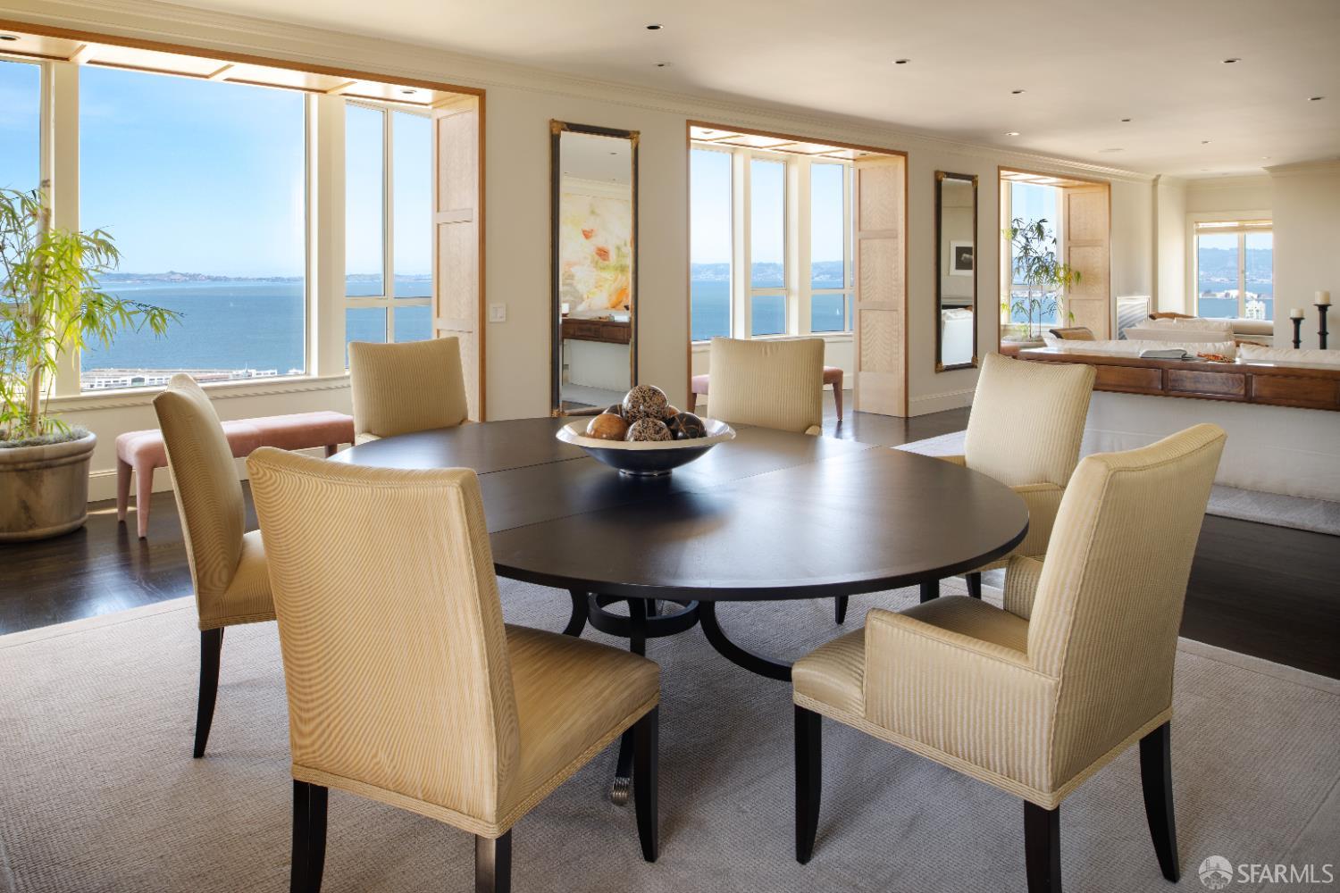 Detail Gallery Image 11 of 30 For 1100 Union St #1000,  San Francisco,  CA 94109 - 4 Beds | 4/2 Baths