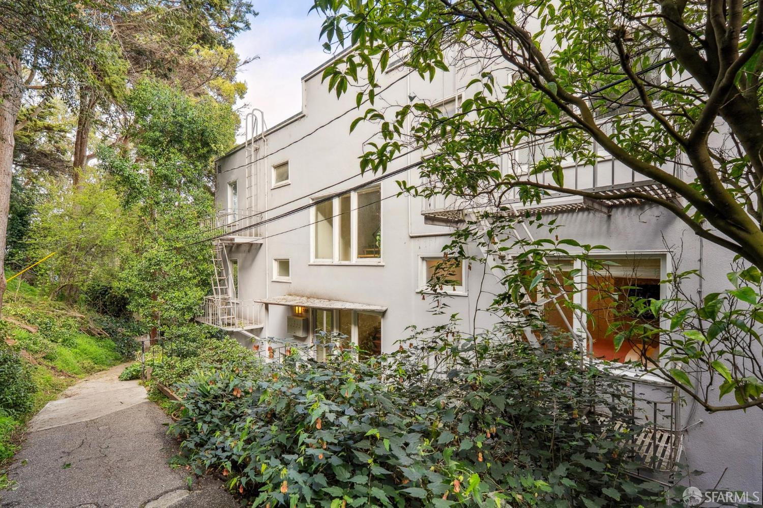 Detail Gallery Image 46 of 47 For 333 Greenwich St #3,  San Francisco,  CA 94133 - 2 Beds | 2 Baths