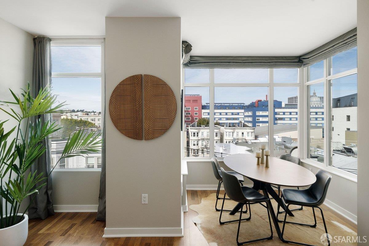 Photo #5: 426106652 Listing: Photo #5