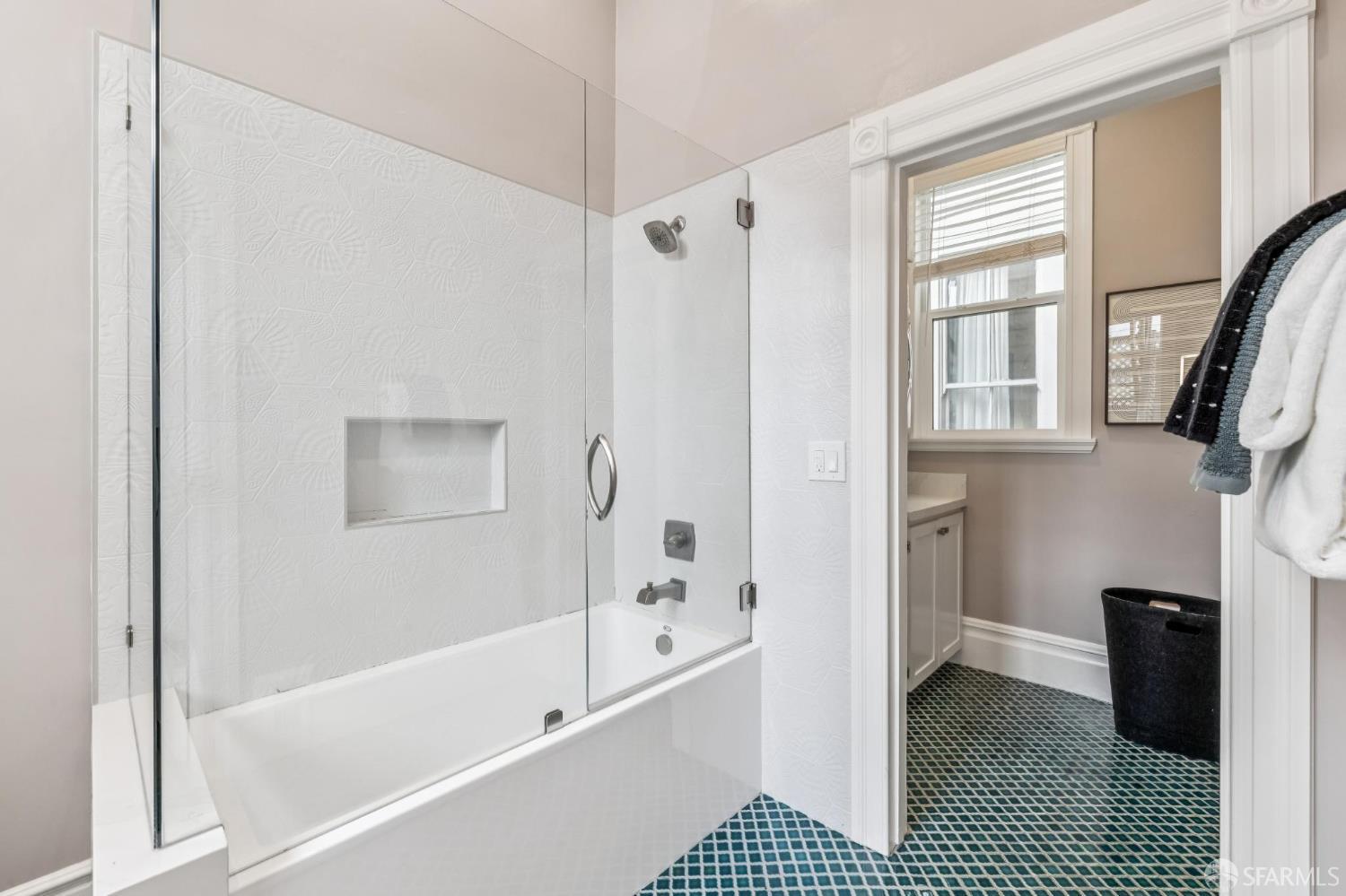 Detail Gallery Image 30 of 42 For 2079 Golden Gate Ave, San Francisco,  CA 94115 - 2 Beds | 2 Baths