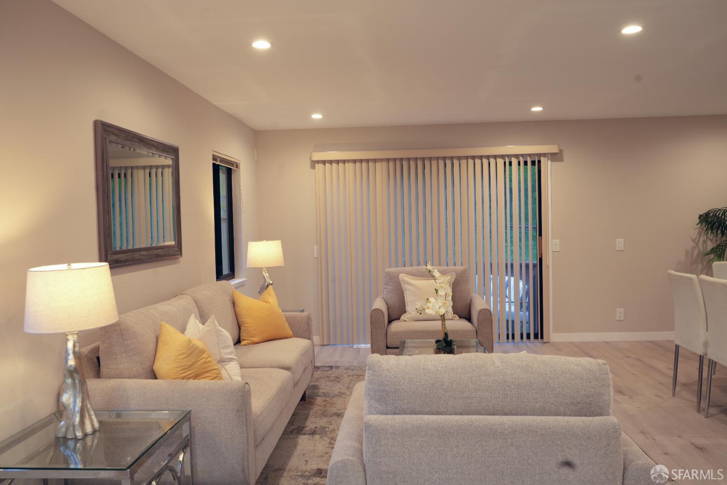 Detail Gallery Image 14 of 49 For 340 Alta Mesa Dr, South San Francisco,  CA 94080 - 4 Beds | 3 Baths