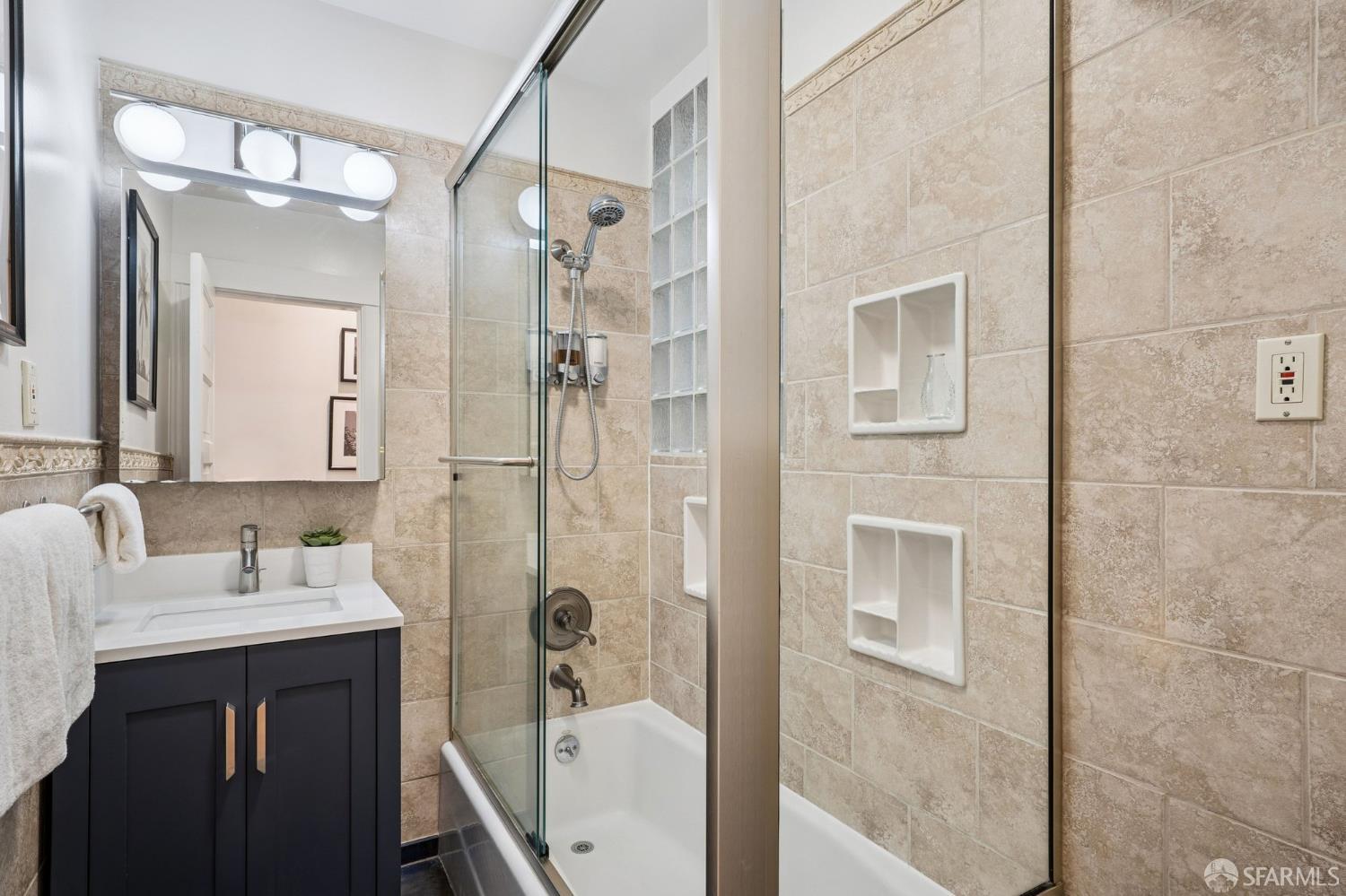 Detail Gallery Image 25 of 66 For 98 Caselli Ave, San Francisco,  CA 94114 - 3 Beds | 1/1 Baths