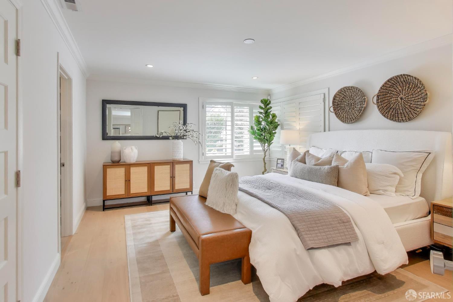 Detail Gallery Image 22 of 57 For 85 Rittenhouse Ave, Atherton,  CA 94027 - 5 Beds | 3/1 Baths