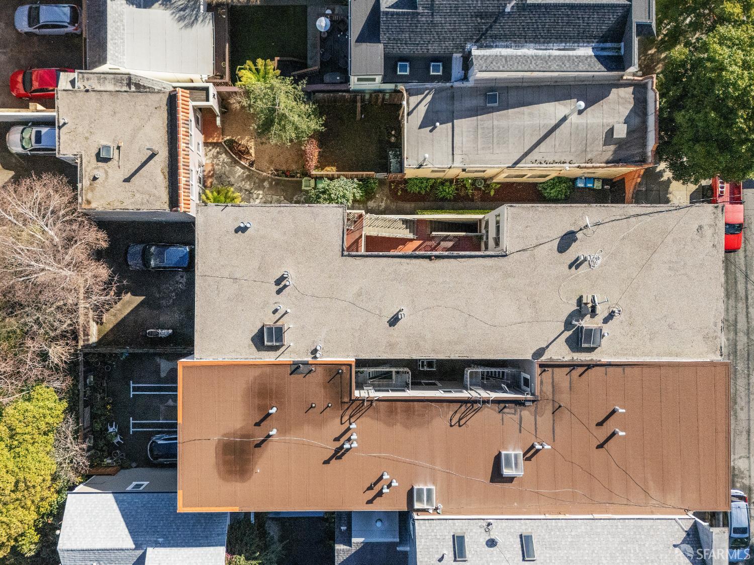 Detail Gallery Image 4 of 10 For 246 28th St, San Francisco,  CA 94131 - – Beds | – Baths