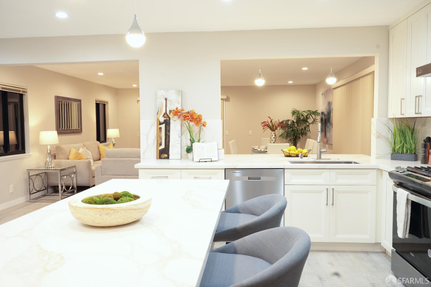 Detail Gallery Image 19 of 49 For 340 Alta Mesa Dr, South San Francisco,  CA 94080 - 4 Beds | 3 Baths