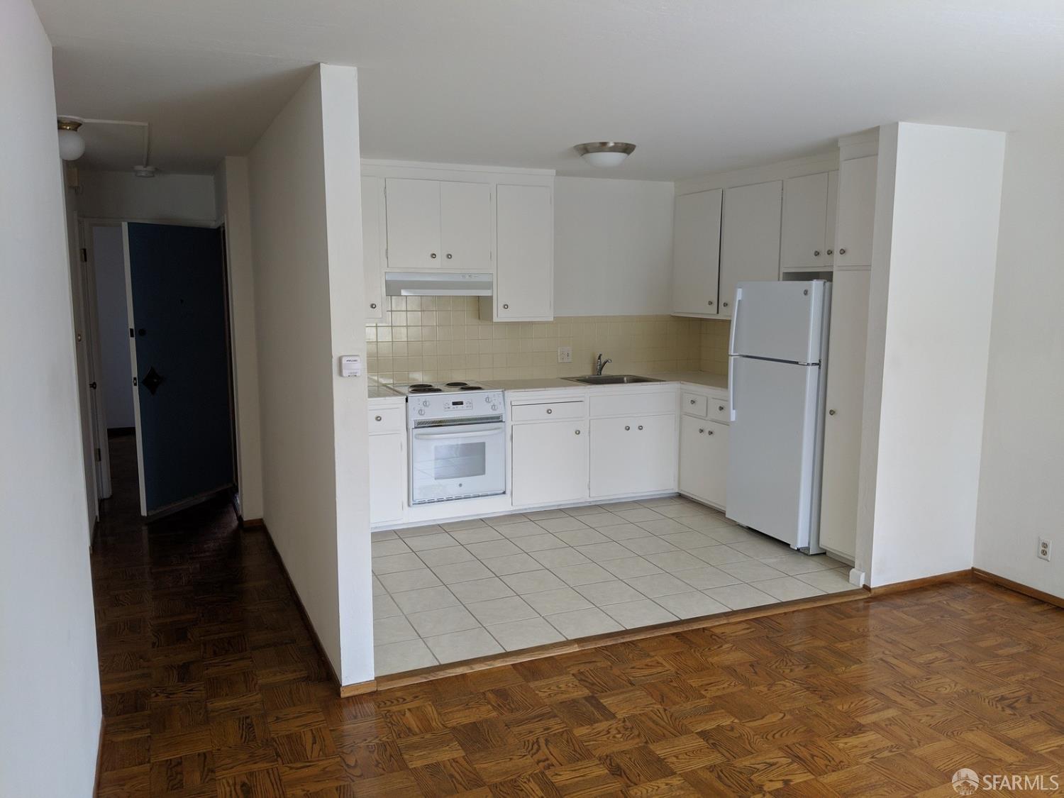 Detail Gallery Image 8 of 10 For 246 28th St, San Francisco,  CA 94131 - – Beds | – Baths