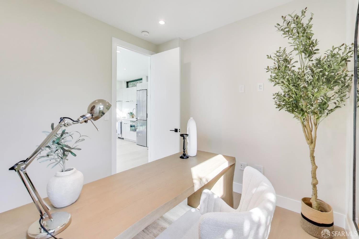 Detail Gallery Image 40 of 57 For 85 Rittenhouse Ave, Atherton,  CA 94027 - 5 Beds | 3/1 Baths