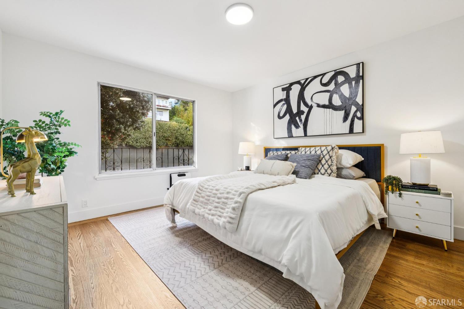 Detail Gallery Image 11 of 31 For 3711 Market St Top,  San Francisco,  CA 94131 - 2 Beds | 1 Baths